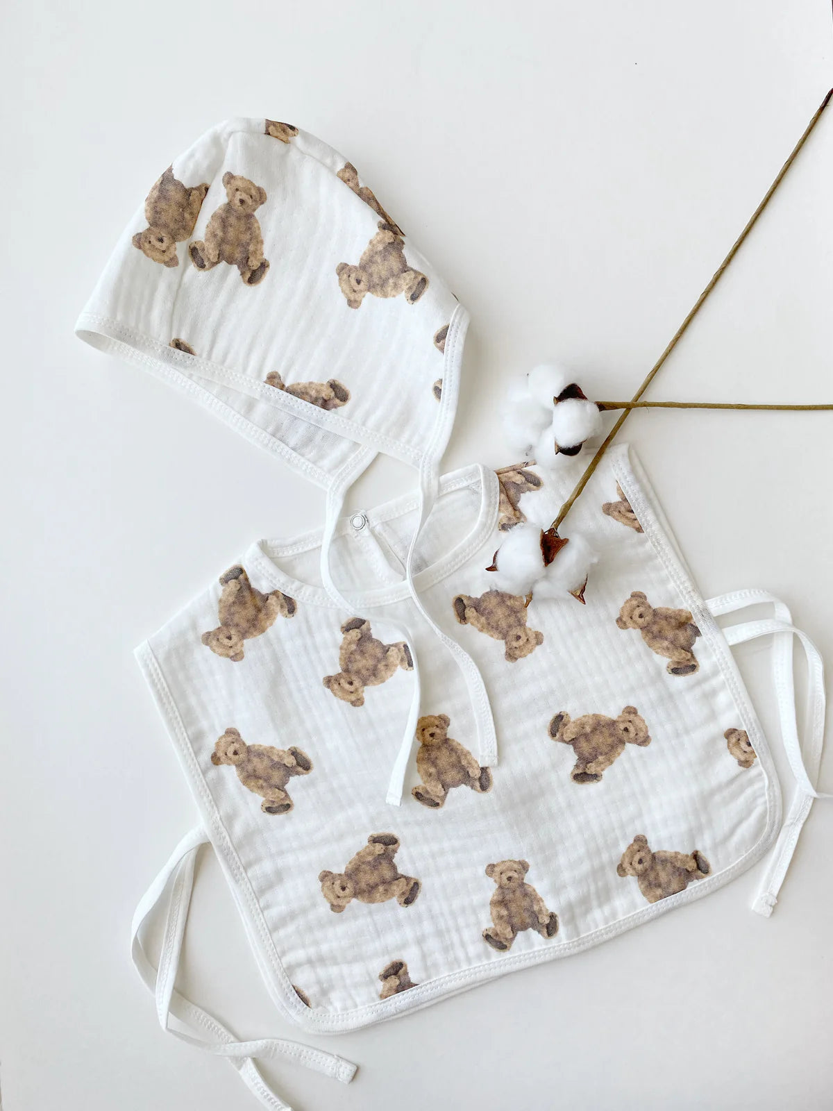 Teddybear Bib & Bonnet | Organic Muslin