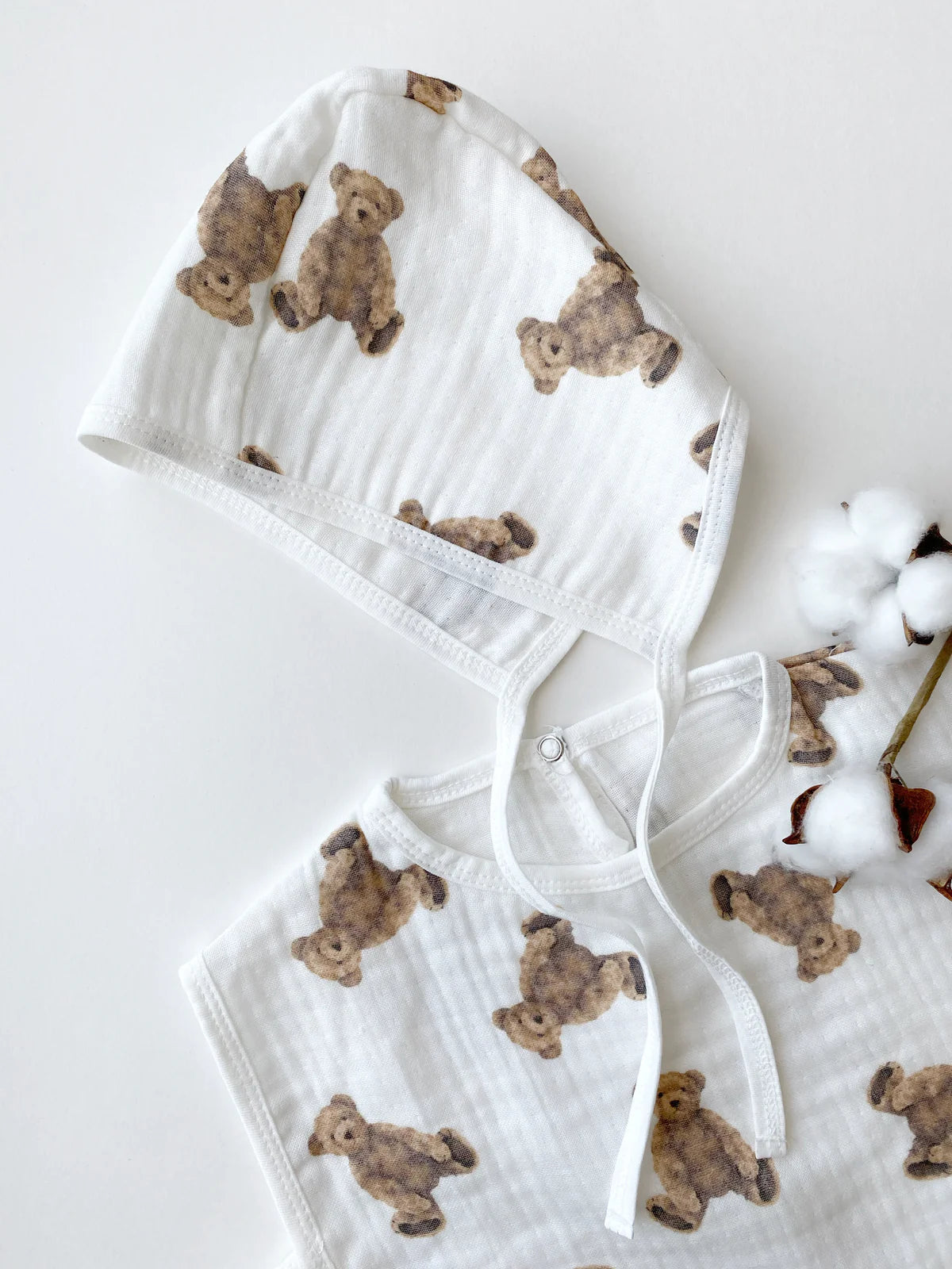 Teddybear Bib & Bonnet | Organic Muslin