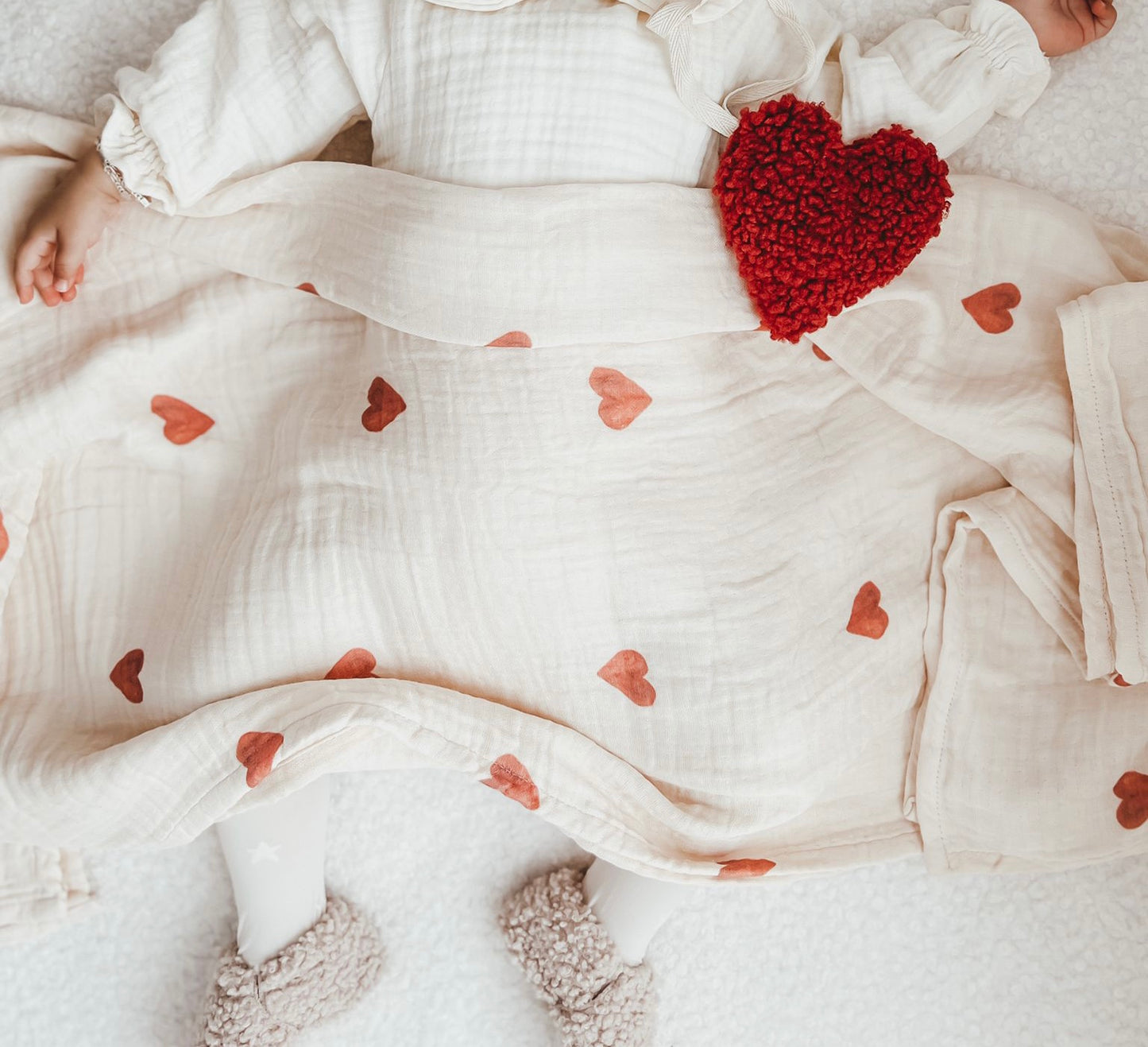 Pacifier cuddly toy Heart | 3 colors