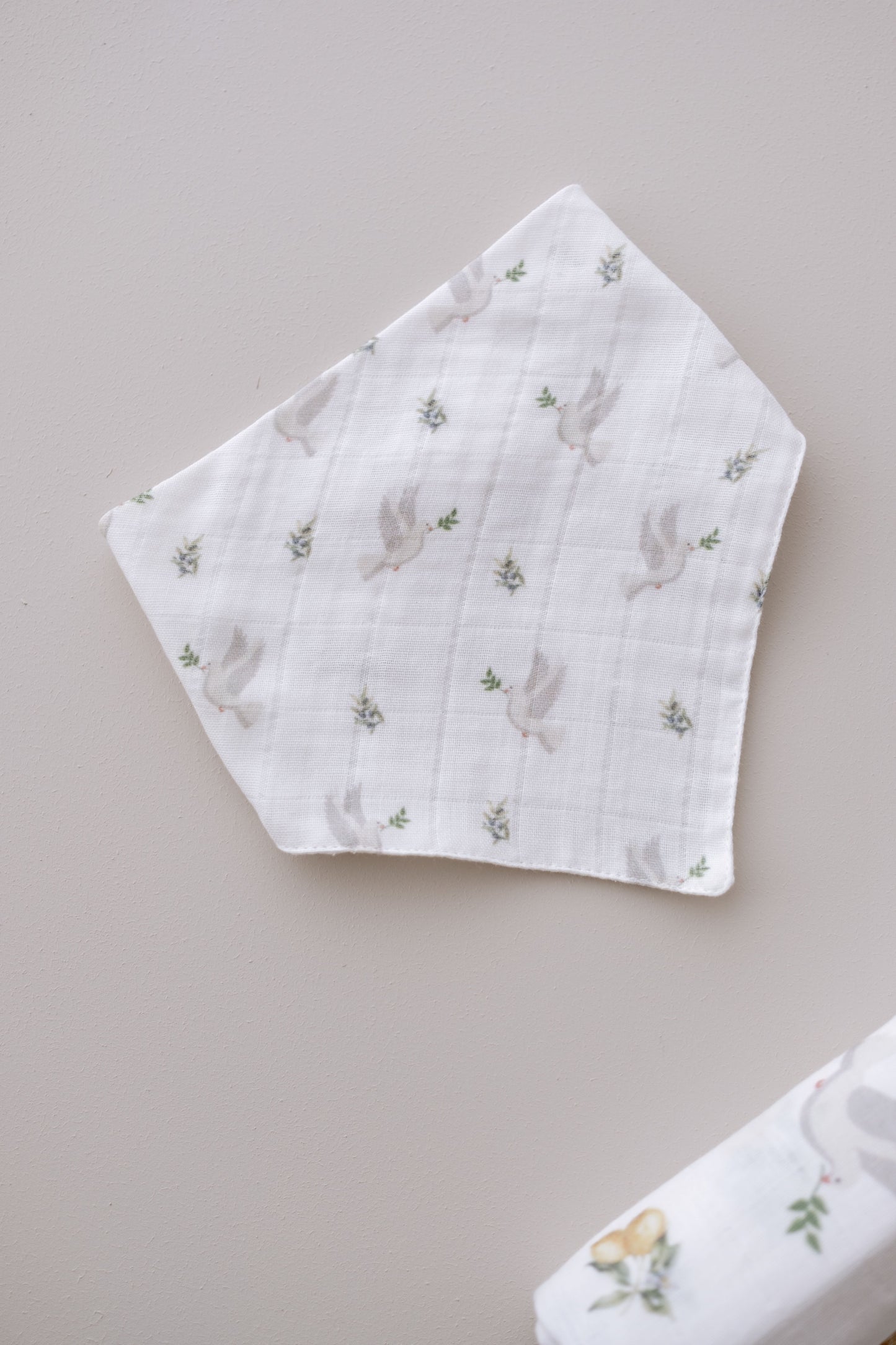 HOPE Dove of Peace hydrophilic bib