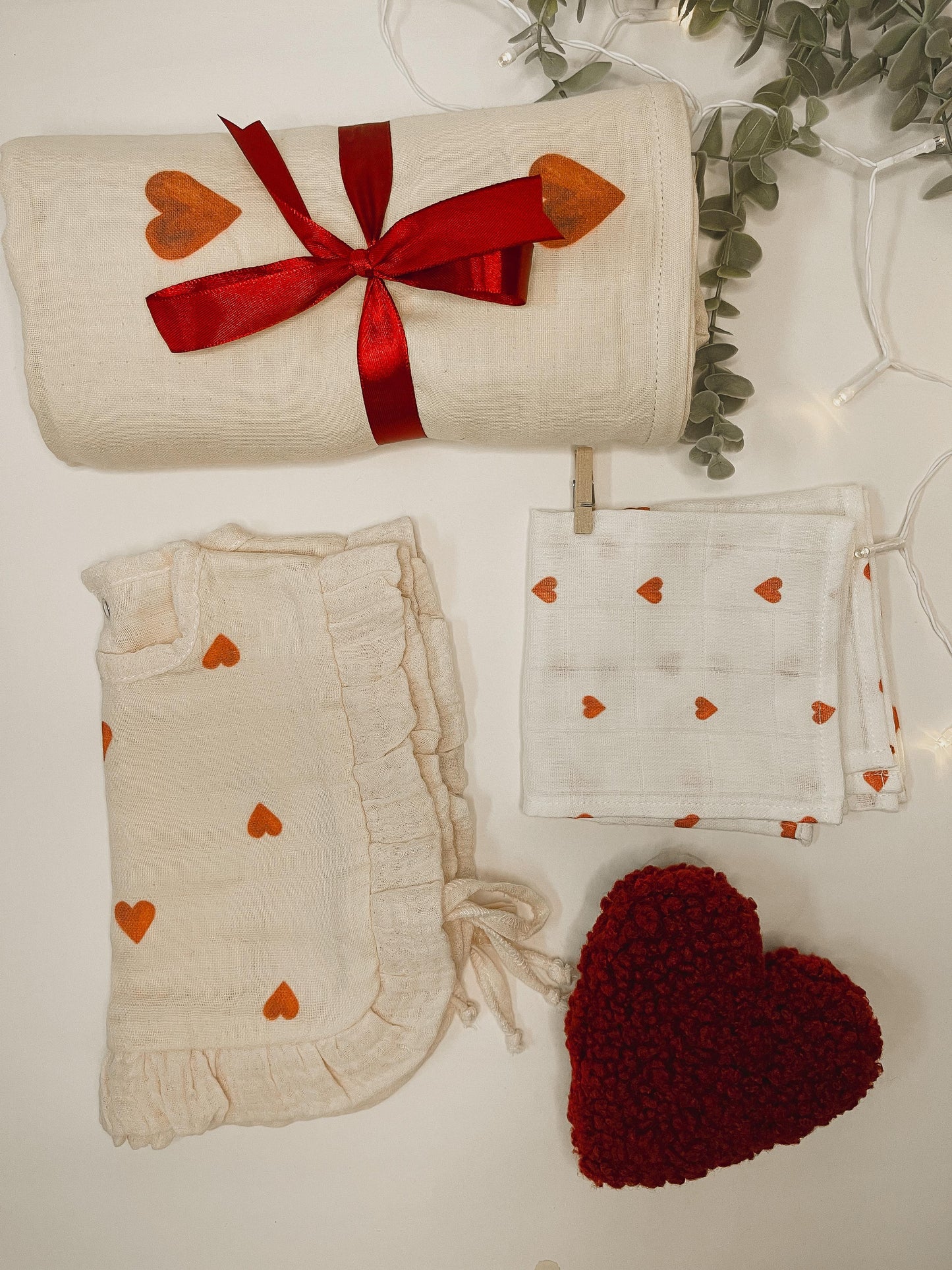 Mutterschaftsgeschenk Baby Mädchen Herz-Set | 4-teilig