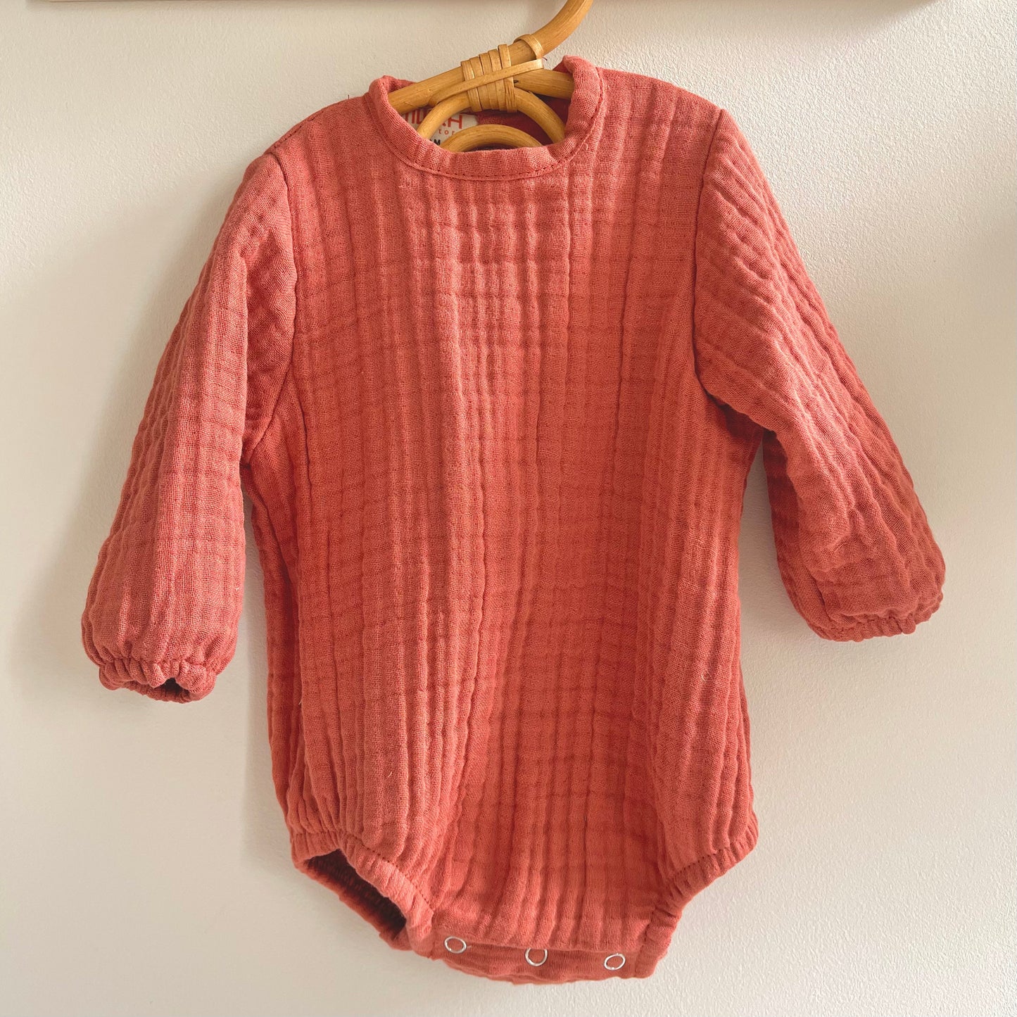 Alya muslin romper - Sunset