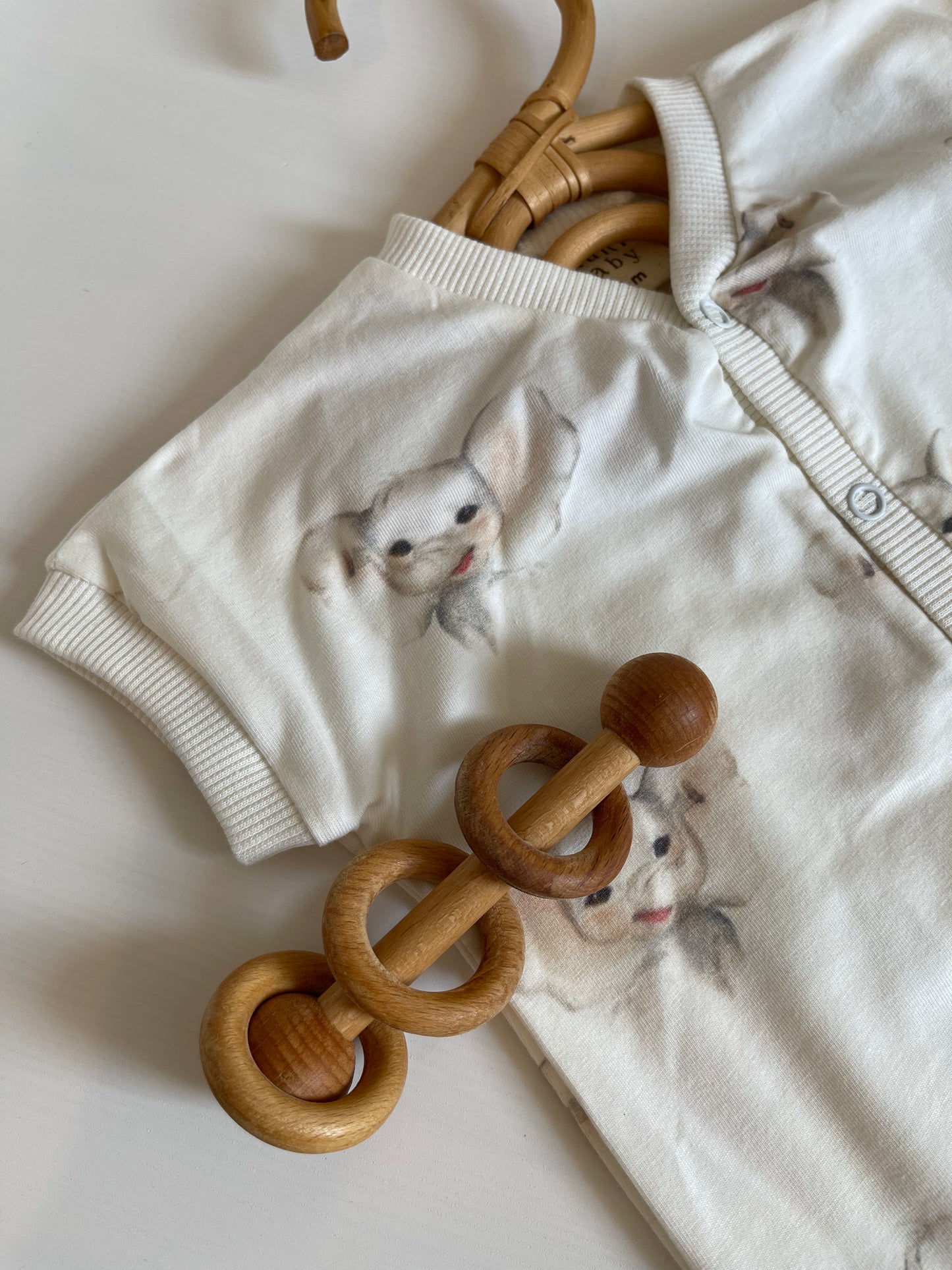Short sleeve baby romper with elephants