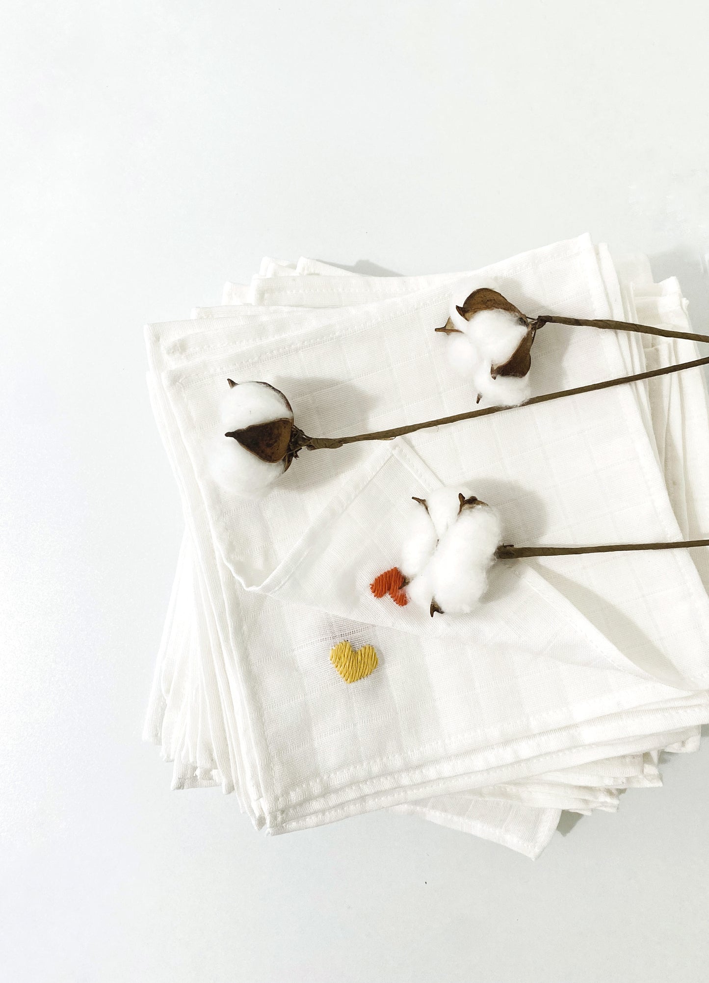 Handmade mousseline Mouth Cloths Hearts | 5 pieces | 20x20cm