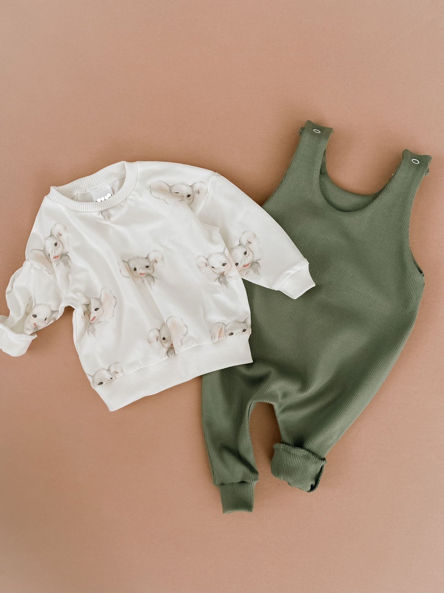 Cotton baby sweater with elephant print