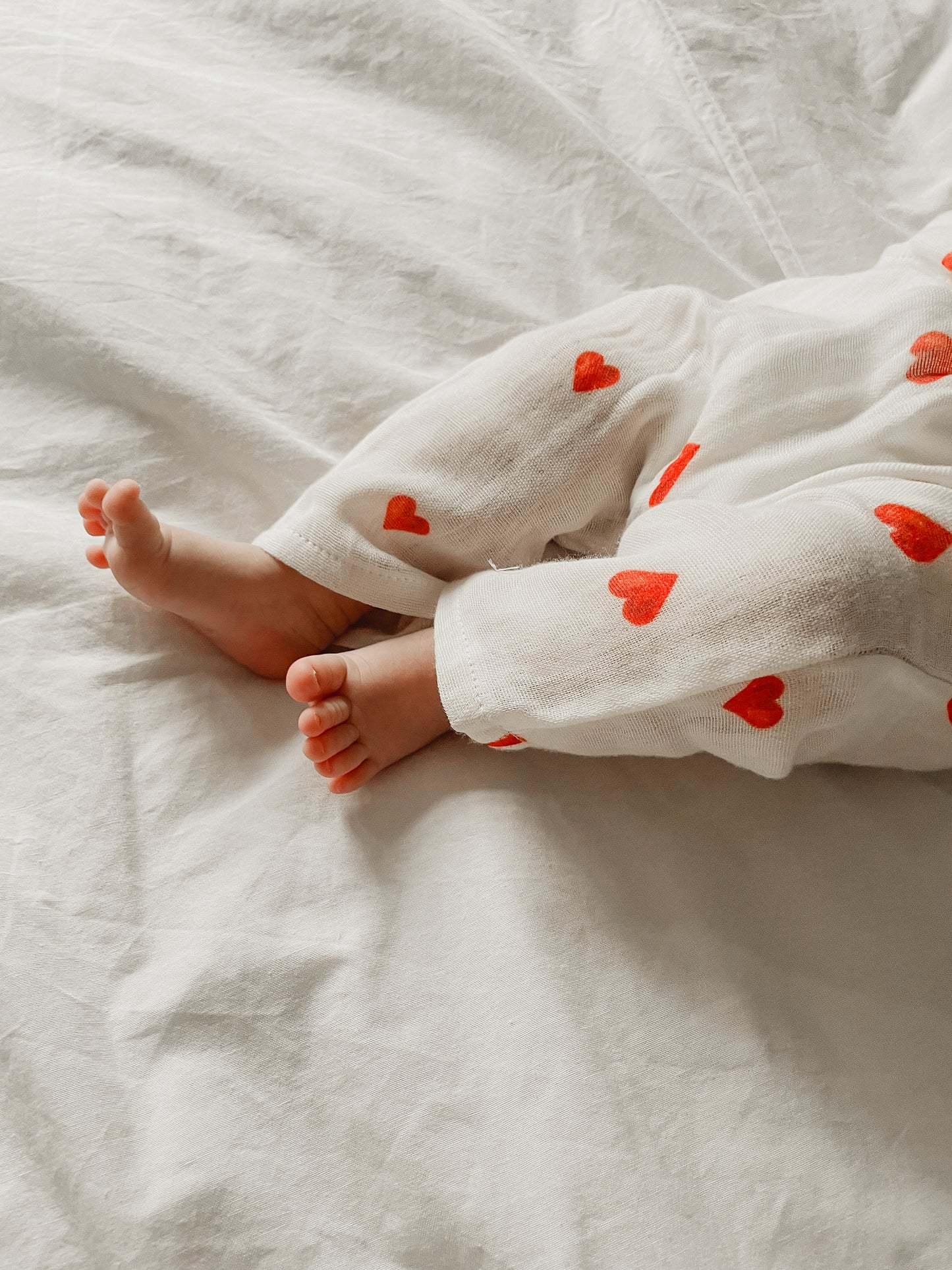 Red hearts | Organic Muslin Newborn set | 5-piece