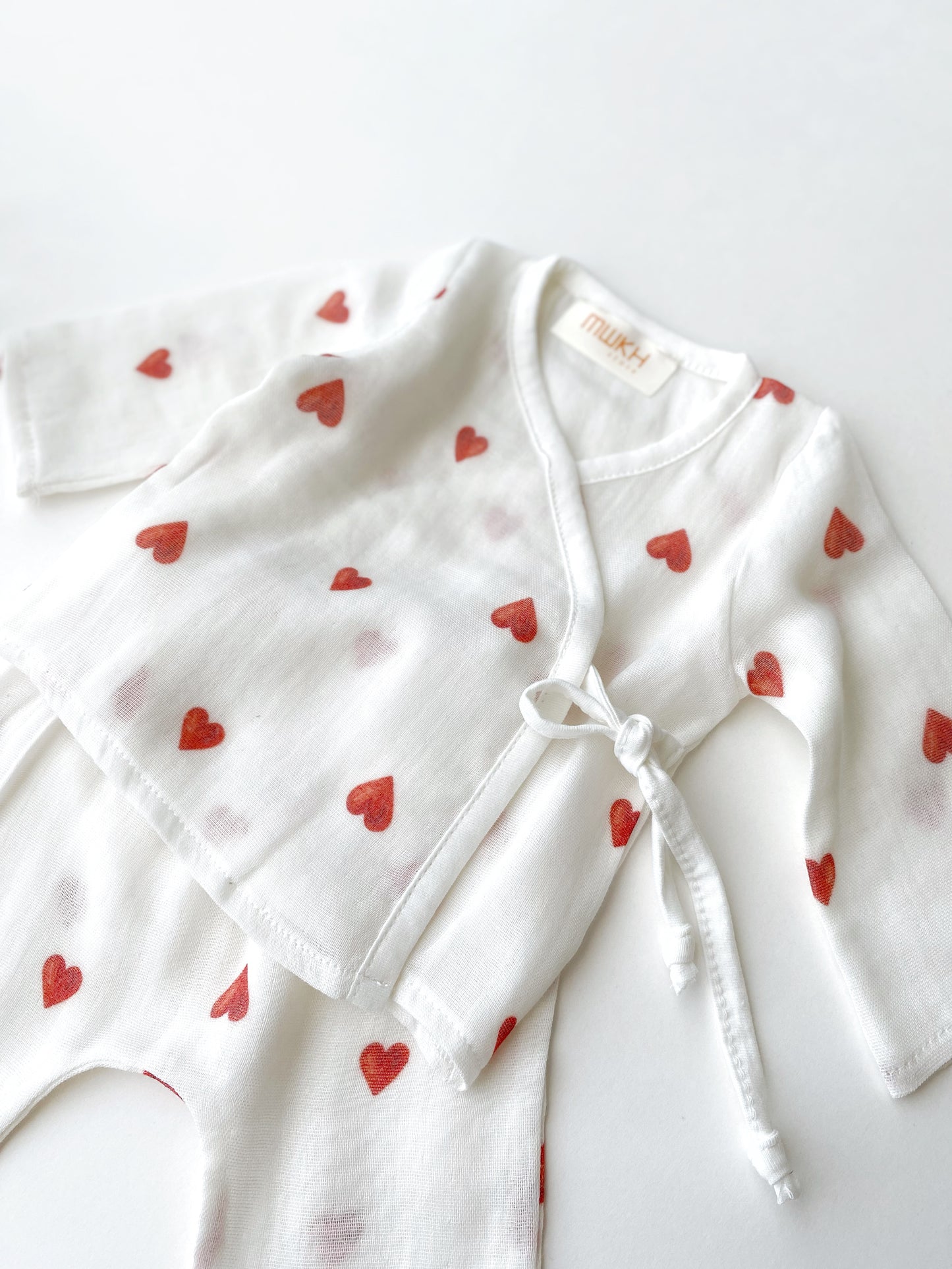 Red hearts | Organic Muslin Newborn set | 5-piece