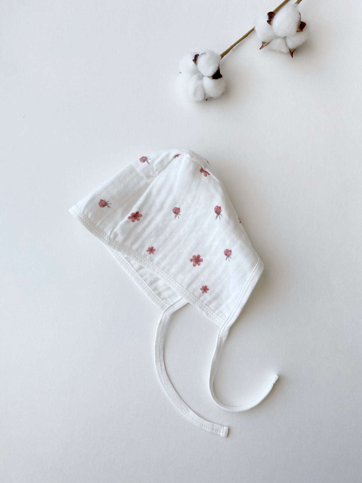 Red Flowers Bib &amp; Bonnet | Organic Muslin