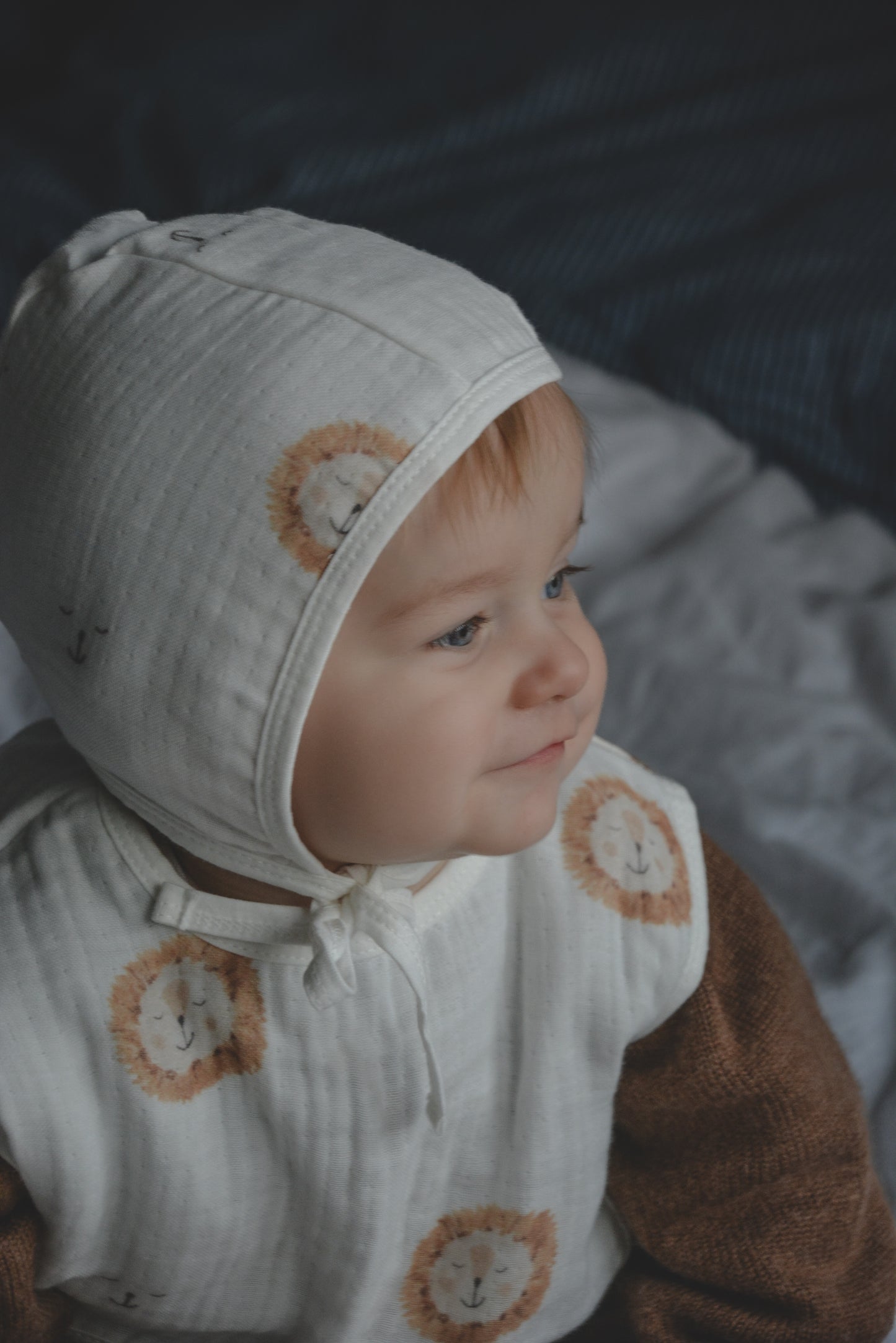 Lion Bib &amp; Bonnet | Organic Muslin