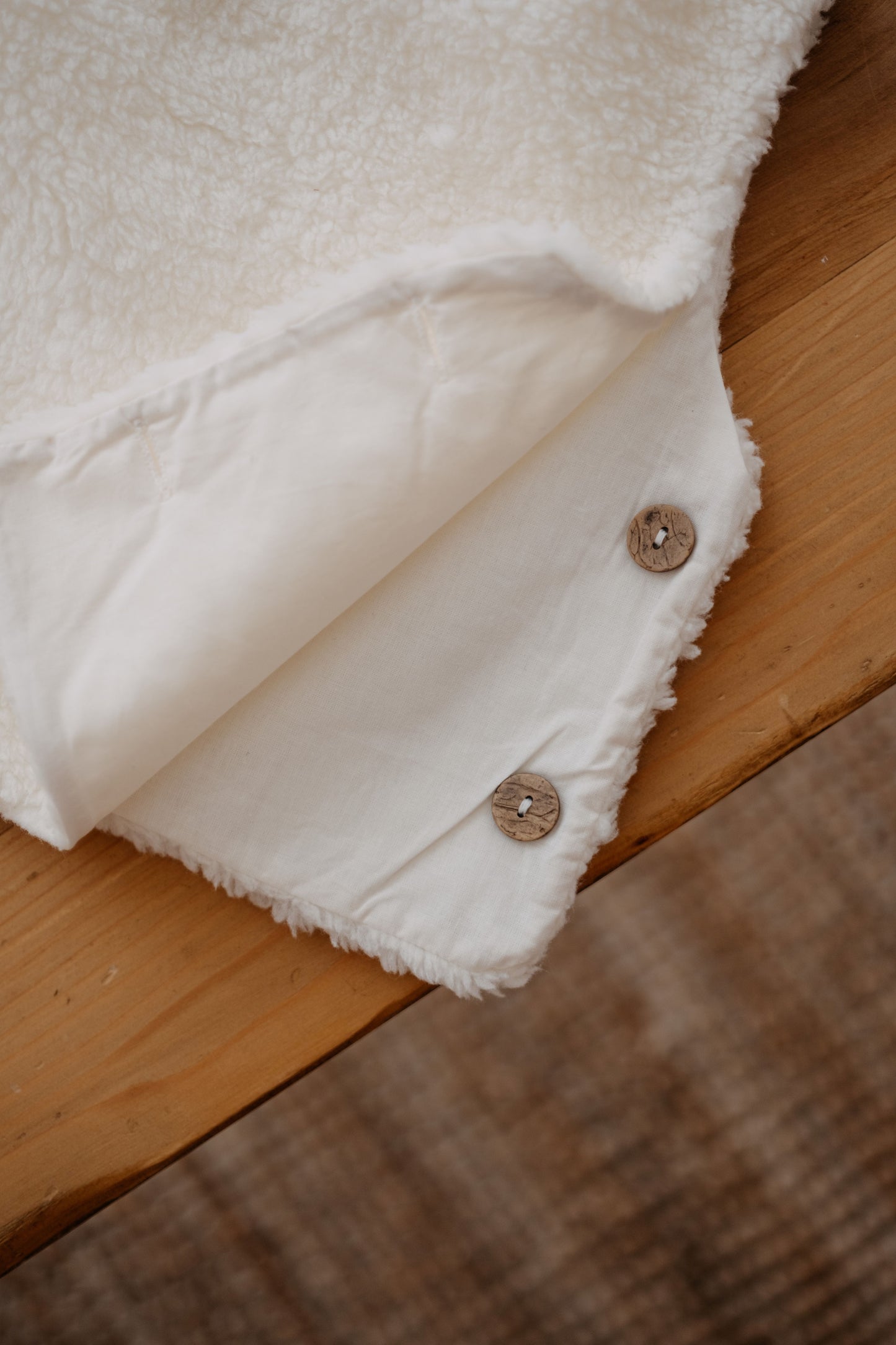 Teddy Baby vest with hat and anti-slip slippers | Ekru