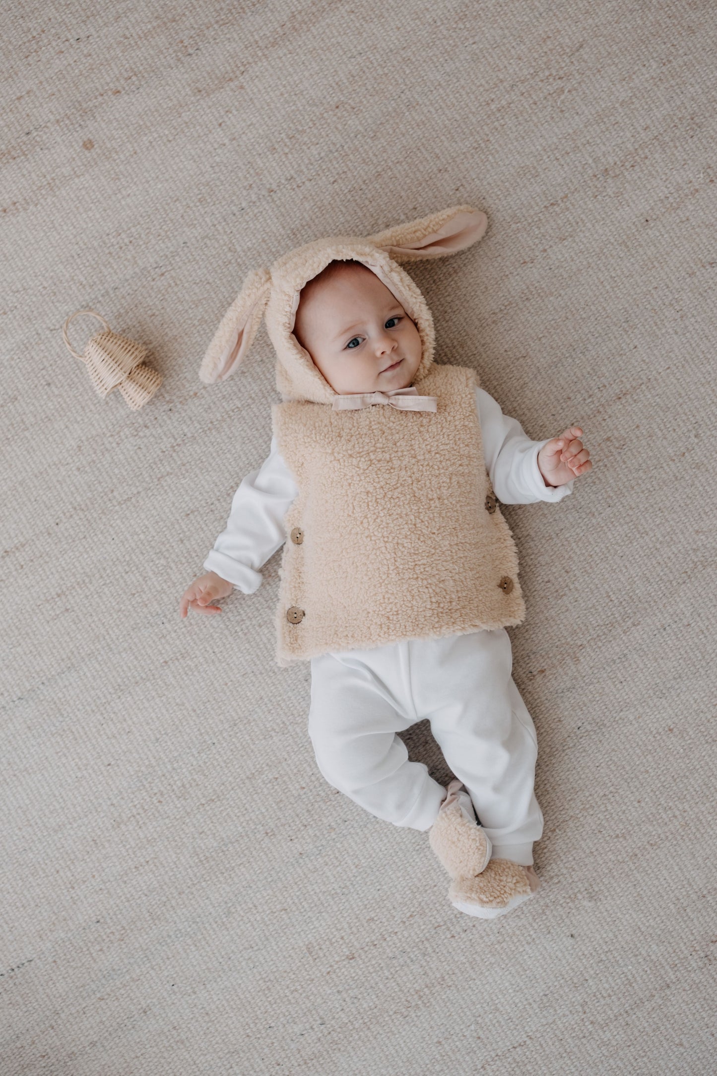 Teddy Baby vest with hat and anti-slip slippers | Beige