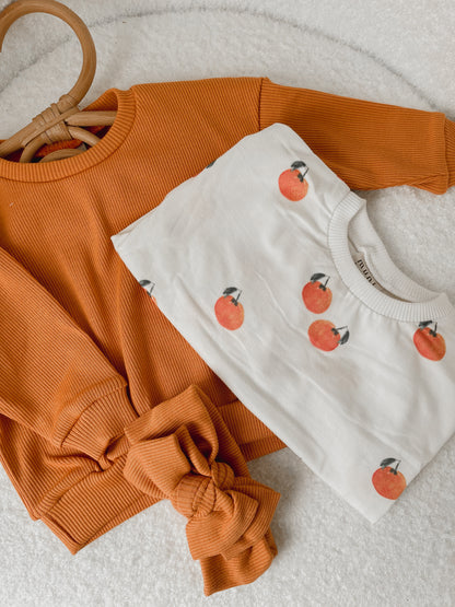 Geripptes Set aus orangefarbener Baumwolle | Pullover mit Hose